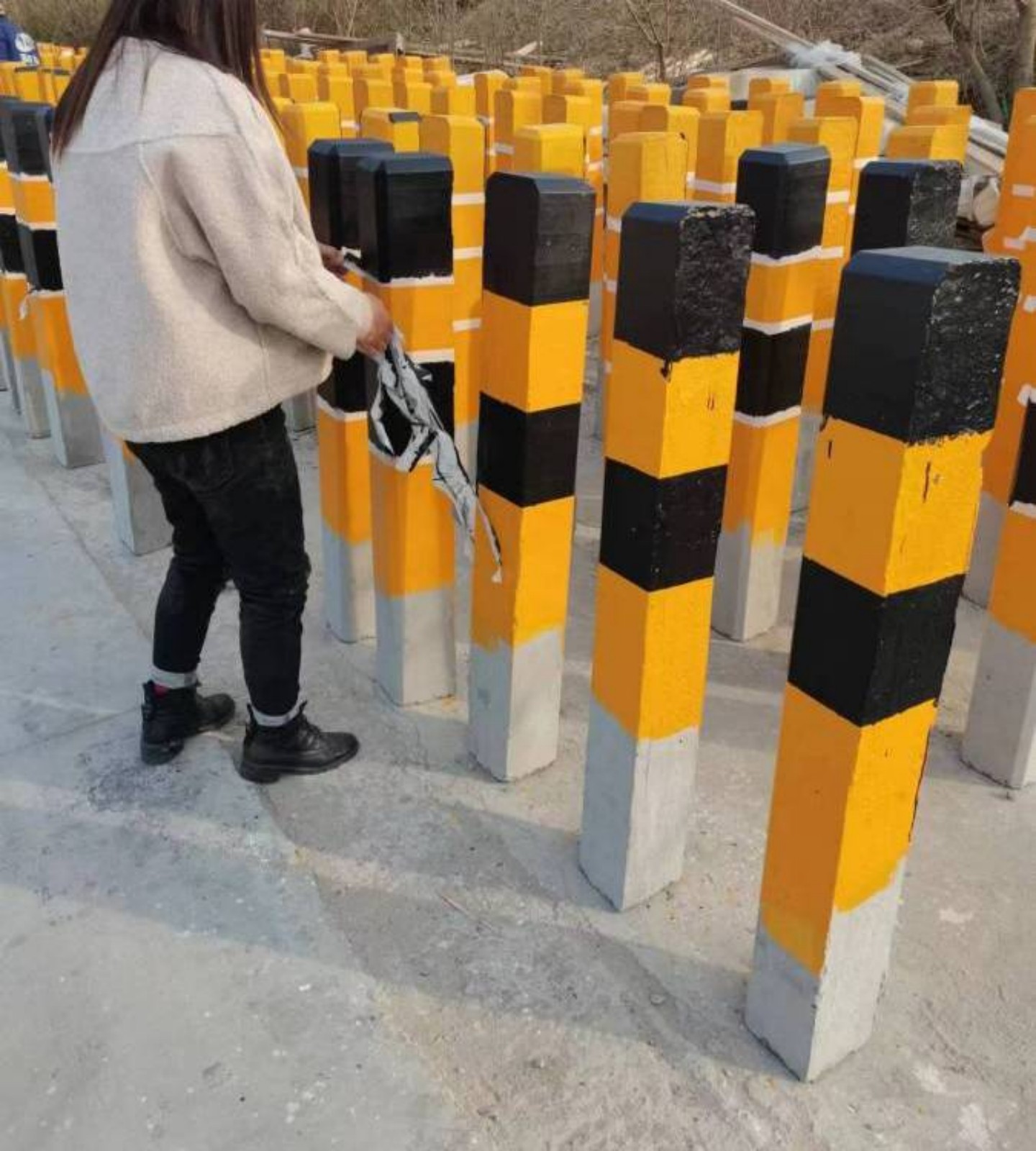 带预埋件光伏墩
