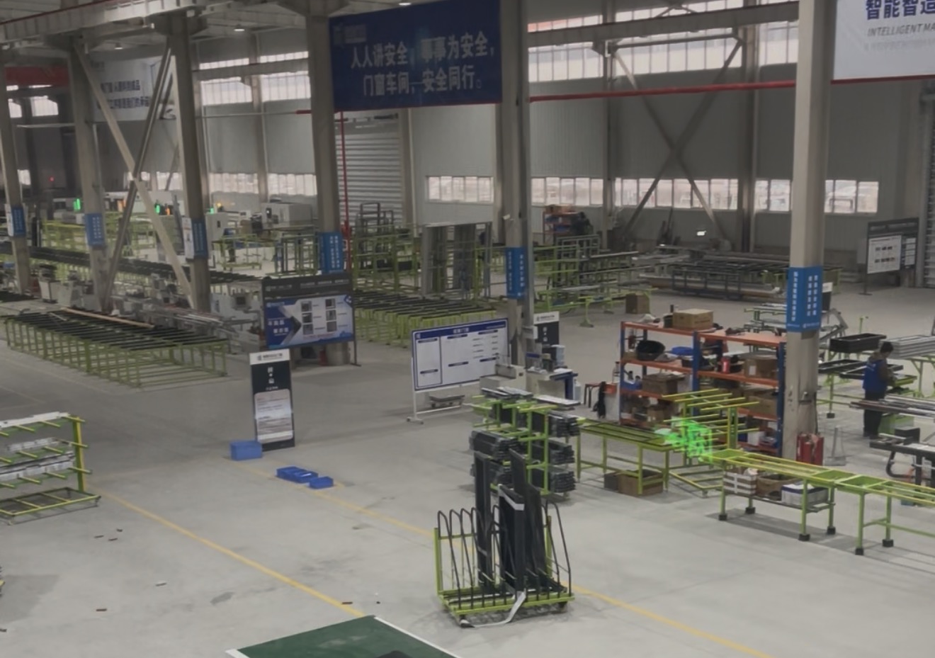 封阳台门窗